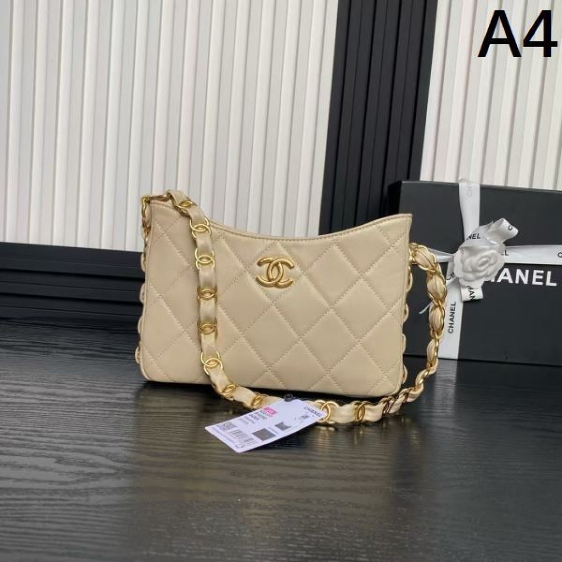 CHANEL コピー トートバッグ 着心地のいいサイズ感 シャネル