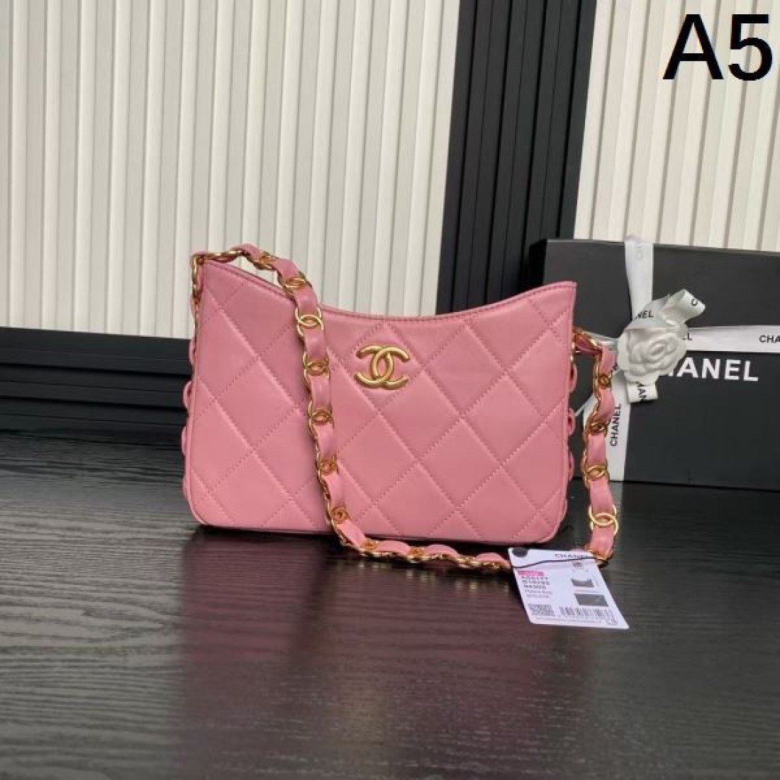 CHANEL コピー トートバッグ 着心地のいいサイズ感 シャネル