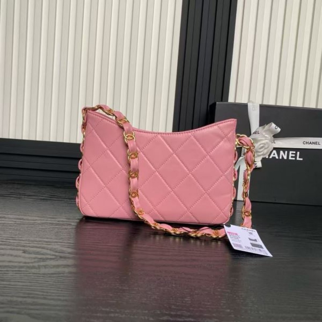 CHANEL コピー トートバッグ 着心地のいいサイズ感 シャネル