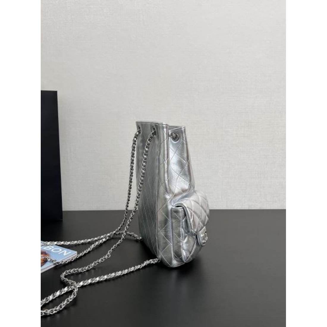 CHANEL コピー バックパック ロゴ クリスマスプレゼントにも シャネル
