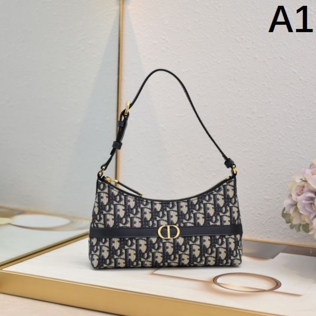 DIOR スーパーコピー ショルダーバッグ ロゴ 今年のトレンドを先取り ディオール
