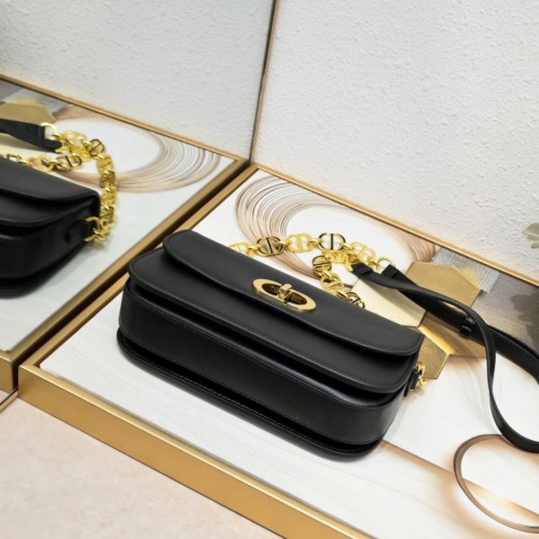 DIOR スーパーコピー ショルダーバッグ ロゴ 相性が良く断然オススメ ディオール