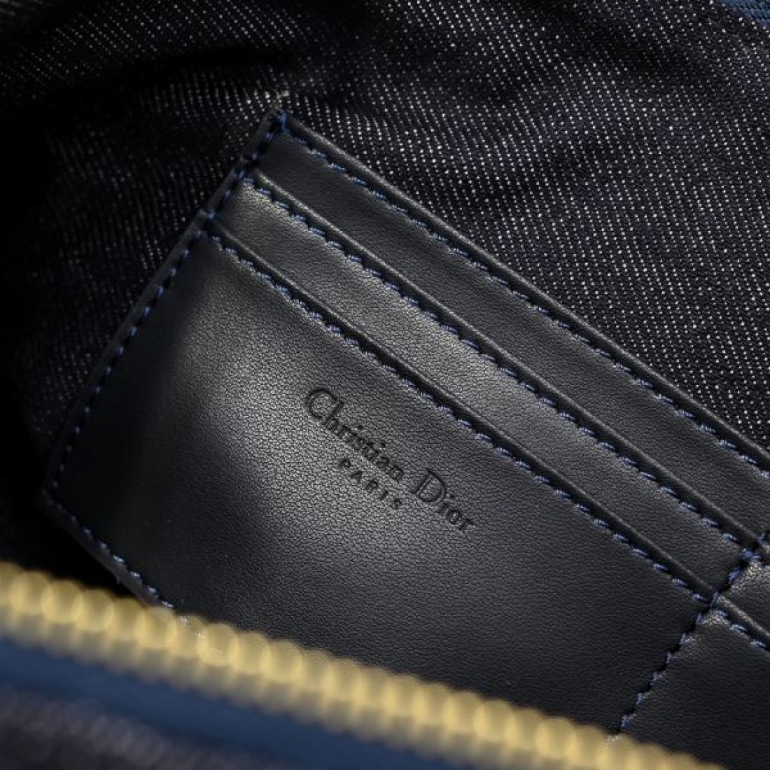 DIOR スーパーコピー ショルダーバッグ ロゴ 今季掲げているブランド ディオール