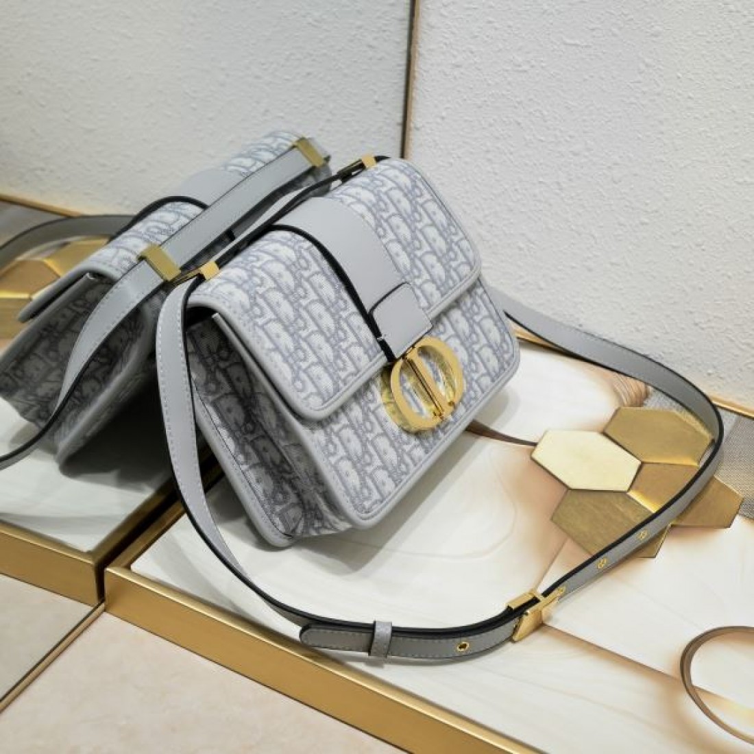 DIOR スーパーコピー ショルダーバッグ ロゴ 最新ブランド新品が熱い ディオール