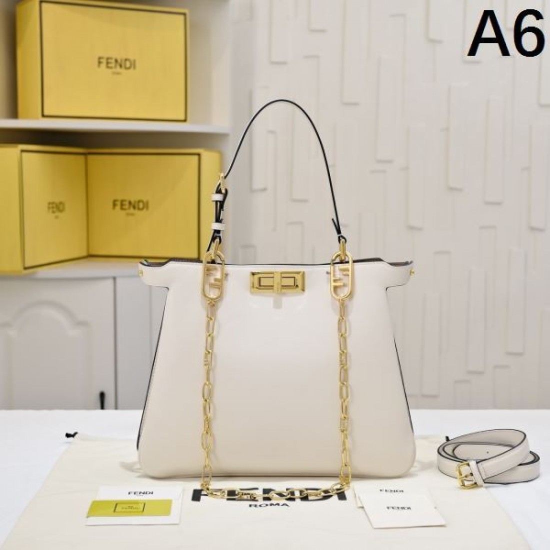 FENDI スーパーコピー トートバッグ ロゴ 絶大な人気を博する新作 フェンデイ