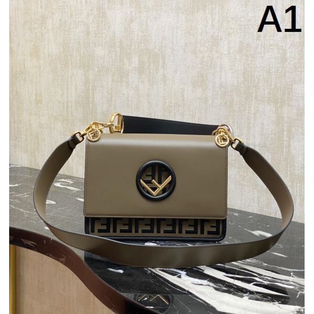 FENDI スーパーコピー トートバッグ ロゴ ファッション感度の高い フェンデイ