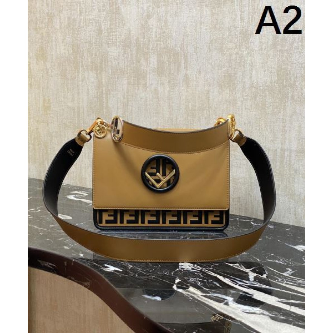 FENDI スーパーコピー トートバッグ ロゴ ファッション感度の高い フェンデイ