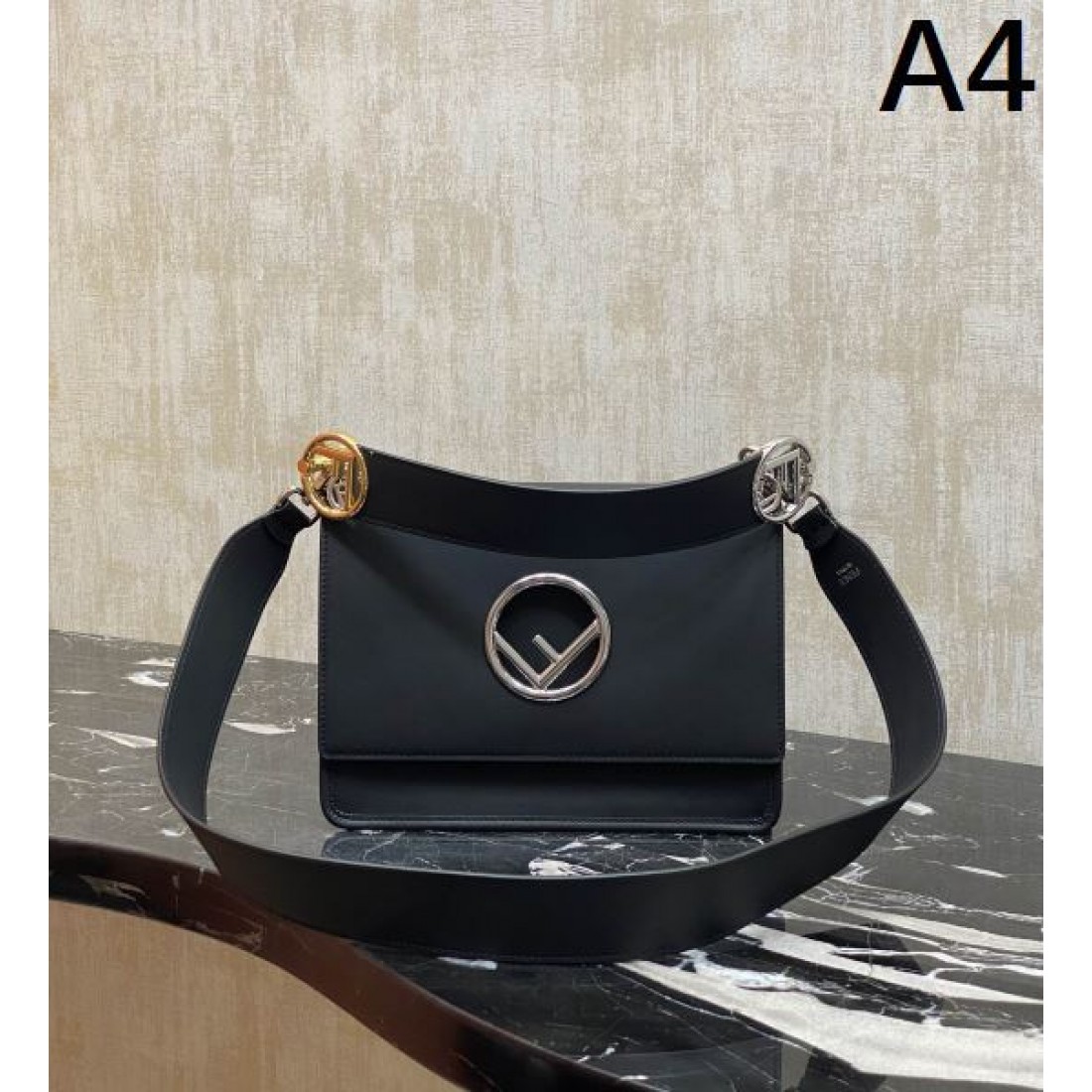 FENDI スーパーコピー トートバッグ ロゴ ファッション感度の高い フェンデイ
