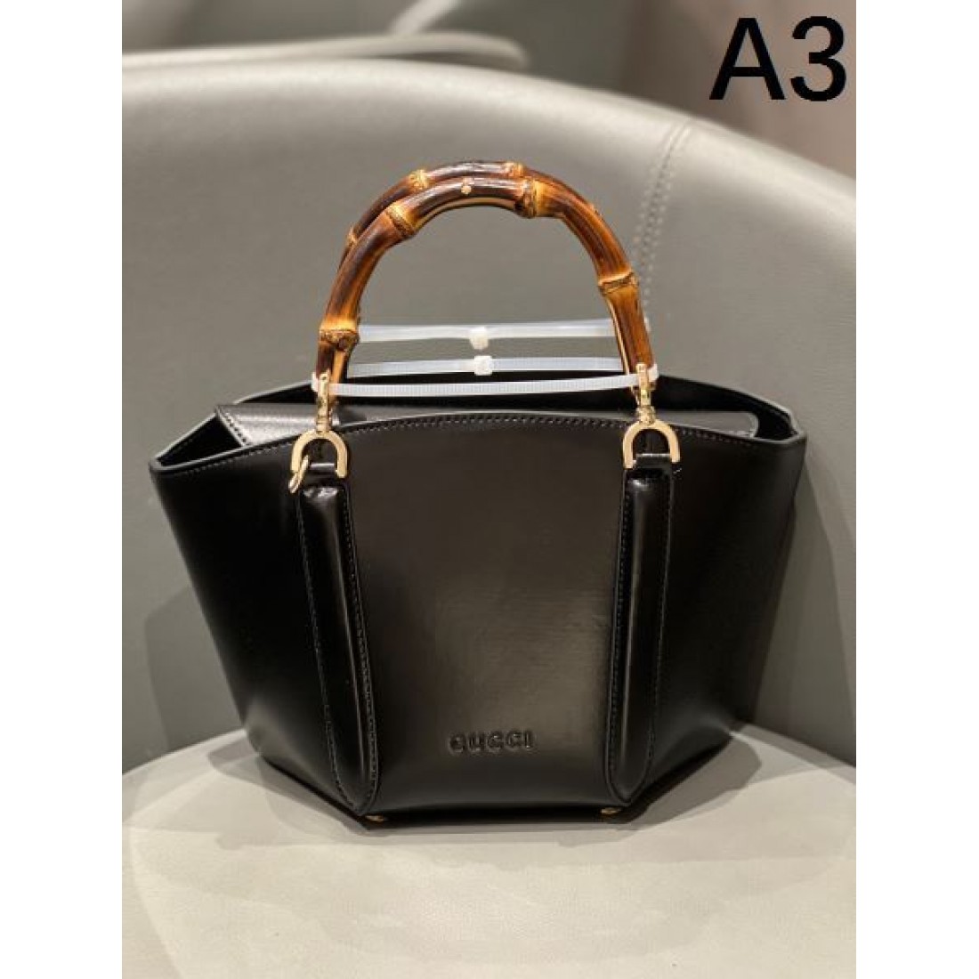 GUCCI スーパーコピー トートバッグ ロゴ 毎シーズン存在感のある グッチ