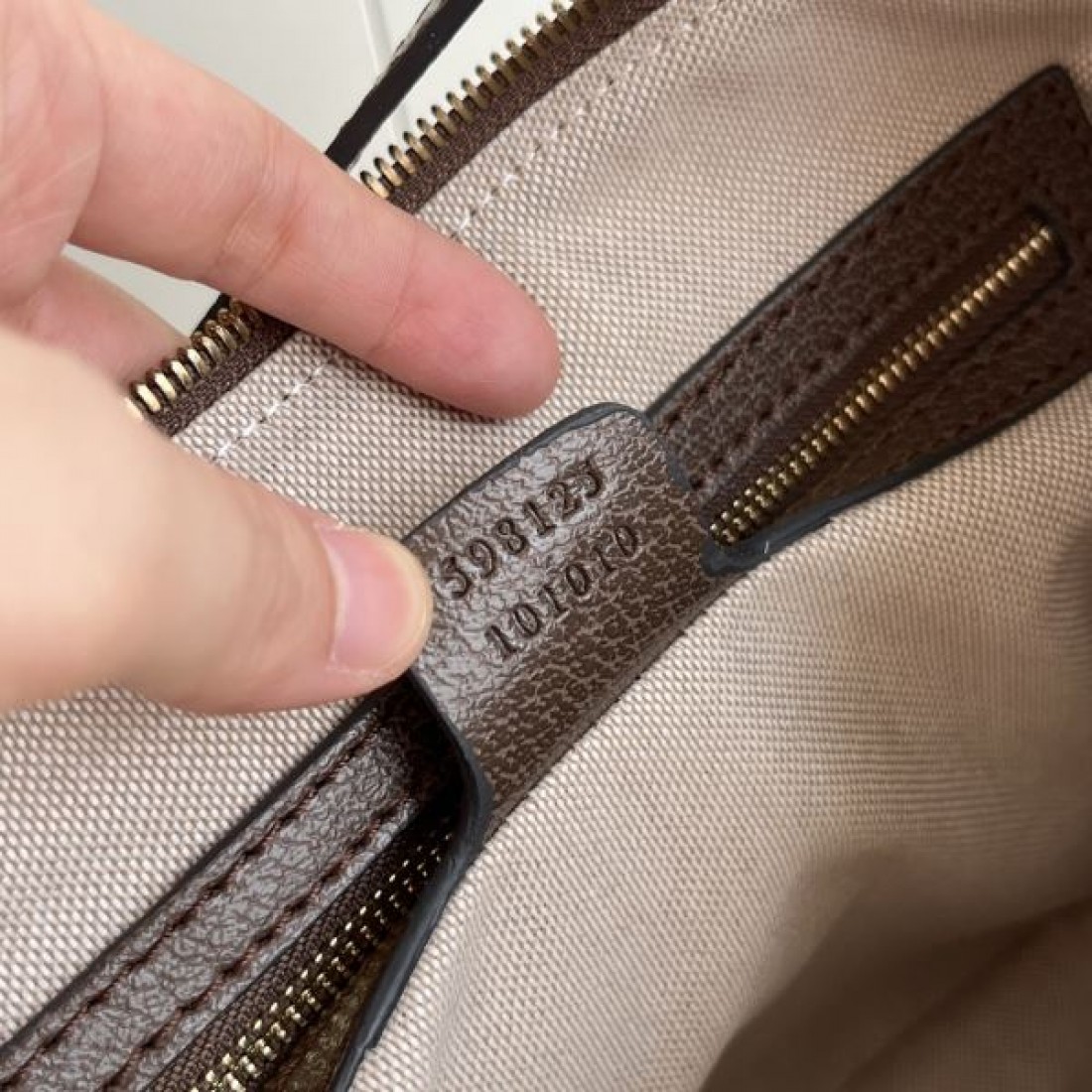 GUCCI スーパーコピー トートバッグ ロゴ 新作限定華やかキュート グッチ