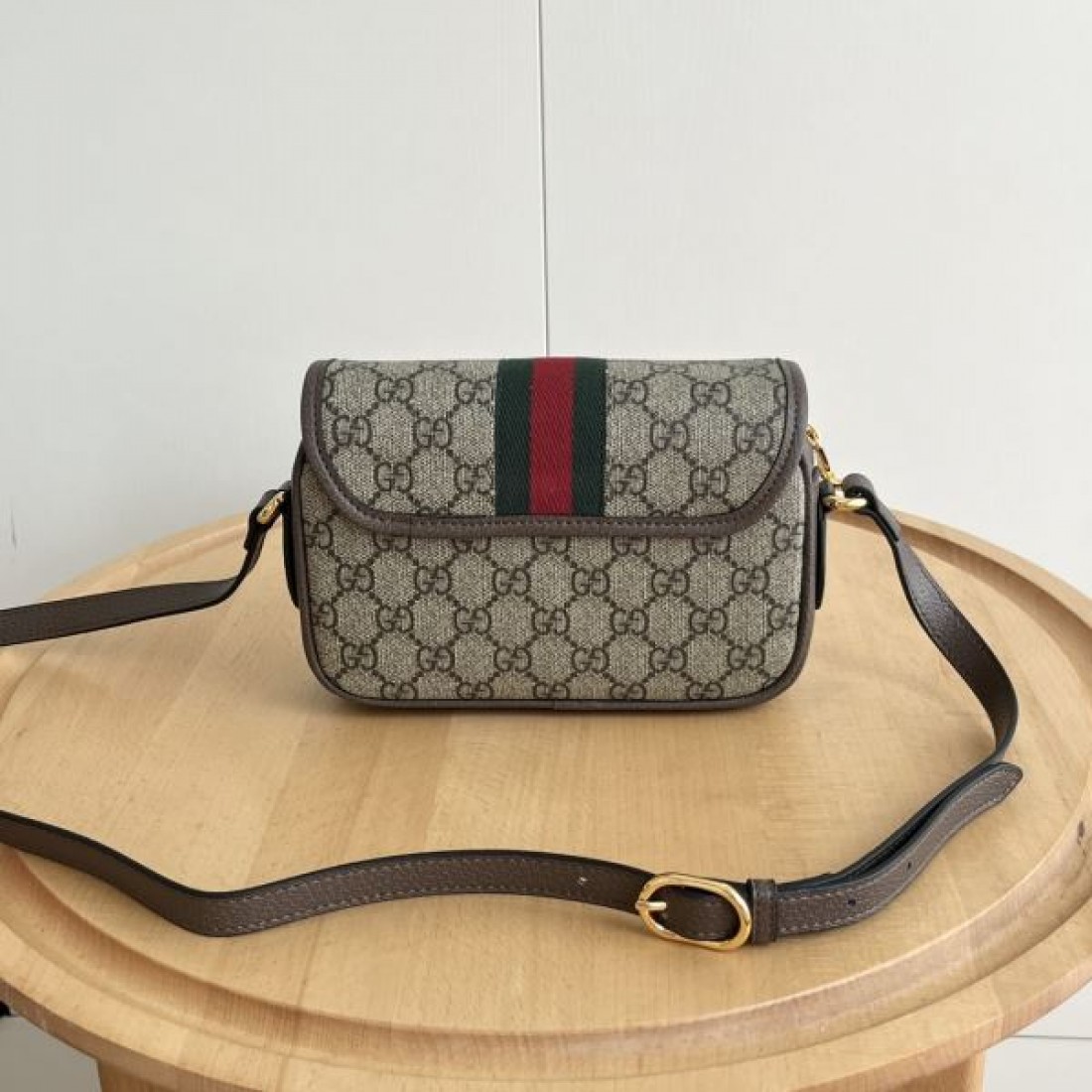 GUCCI スーパーコピー トートバッグ ロゴ 今すぐ買えちゃう グッチ