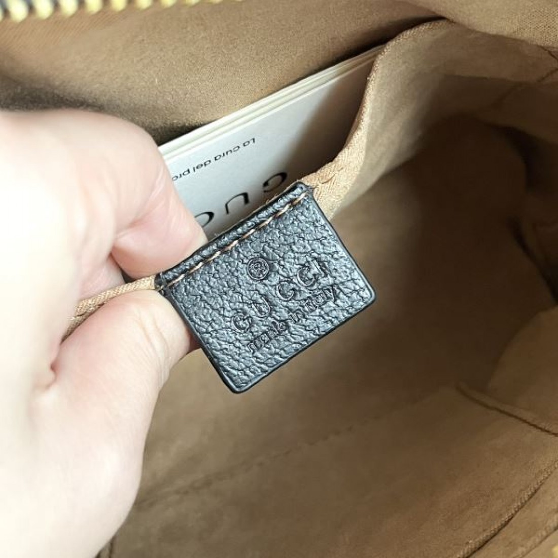 GUCCI スーパーコピー ショルダーバッグ ロゴ 今や定番アイテム好評品 グッチ