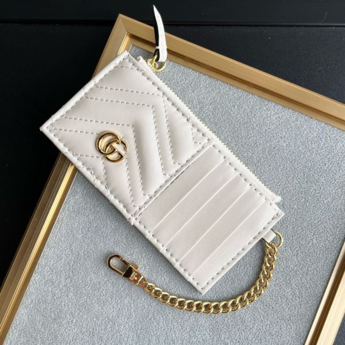 GUCCI コピー ショルダーバッグ ロゴ 人気が続行限定アイテム グッチ
