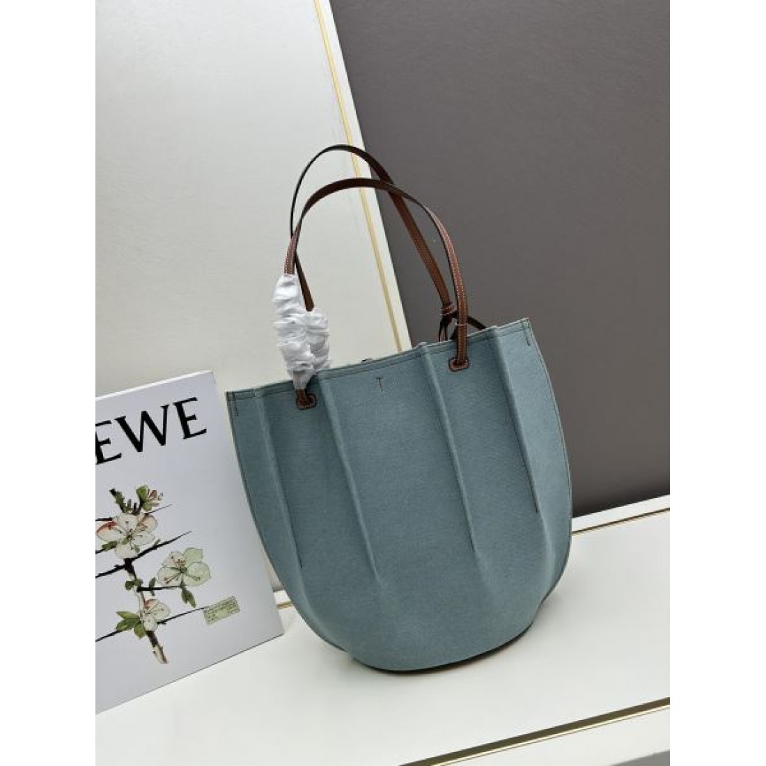 LOEWE スーパーコピー トートバッグ ロゴ  最新の注目ファッション ロエベ