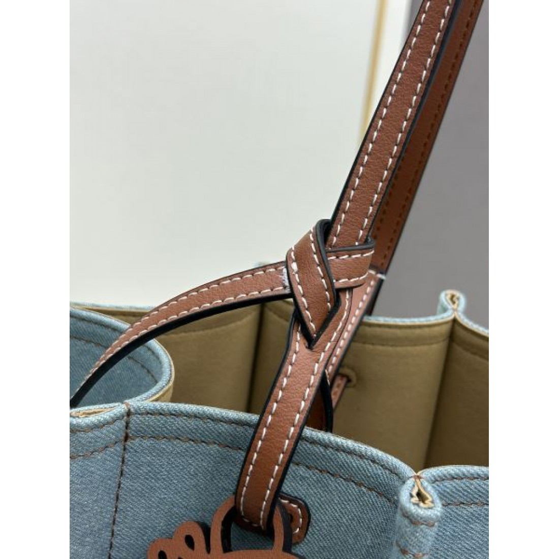 LOEWE スーパーコピー トートバッグ ロゴ  最新の注目ファッション ロエベ