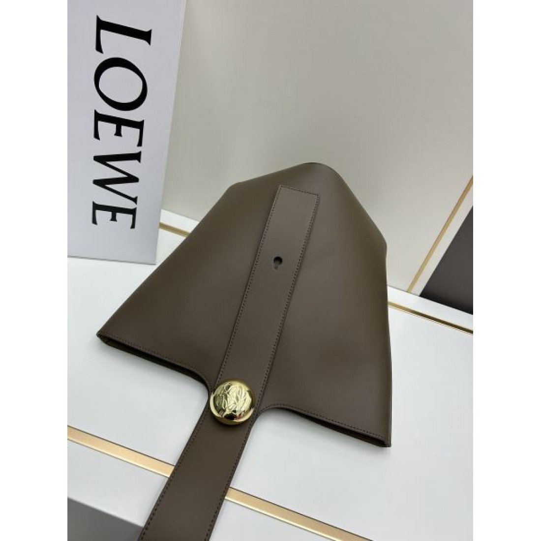 LOEWE スーパーコピー トートバッグ ロゴ 新作カジュアルコーデに ロエベ