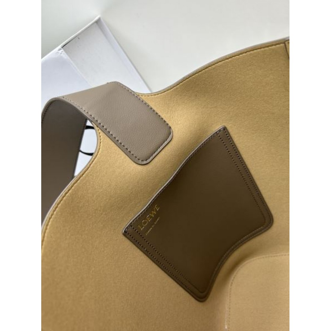 LOEWE スーパーコピー トートバッグ ロゴ 新作カジュアルコーデに ロエベ
