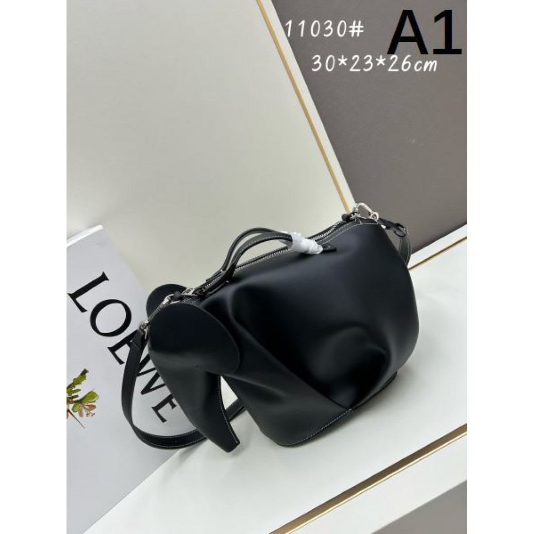LOEWE スーパーコピー トートバッグ ロゴ 希少！取り扱い店舗限定 ロエベ