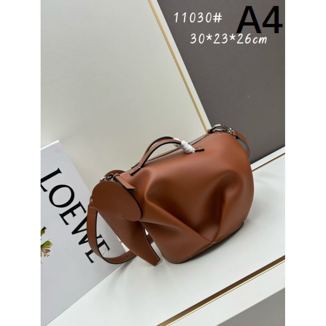 LOEWE スーパーコピー トートバッグ ロゴ 希少！取り扱い店舗限定 ロエベ