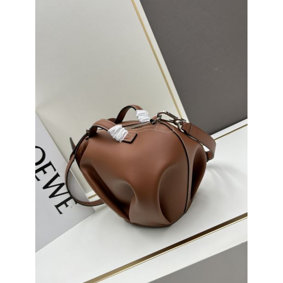 LOEWE スーパーコピー トートバッグ ロゴ 希少！取り扱い店舗限定 ロエベ