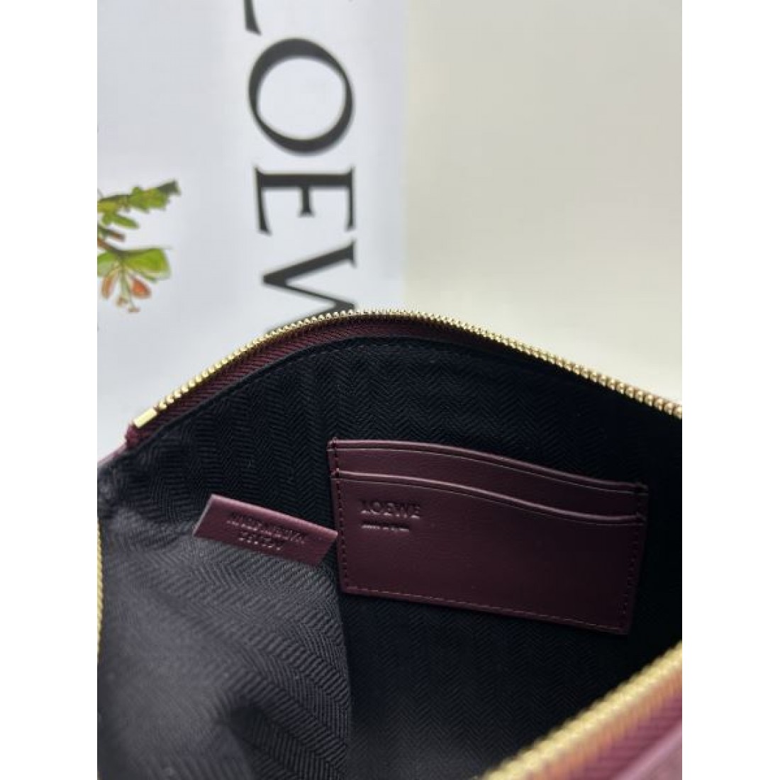 ロエベ コピー クラッチバッグ ロゴ 海外の顧客限定先行セール LOEWE