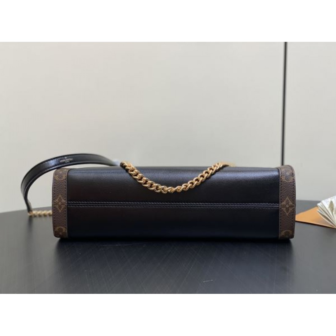 ルイヴィトン スーパーコピー トートバッグ ロゴ 圧倒的な高級感 LOUIS VUITTON