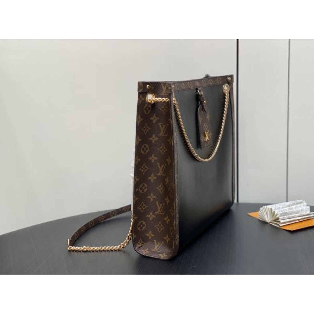 ルイヴィトン スーパーコピー トートバッグ ロゴ 絶対欲しい新作 LOUIS VUITTON