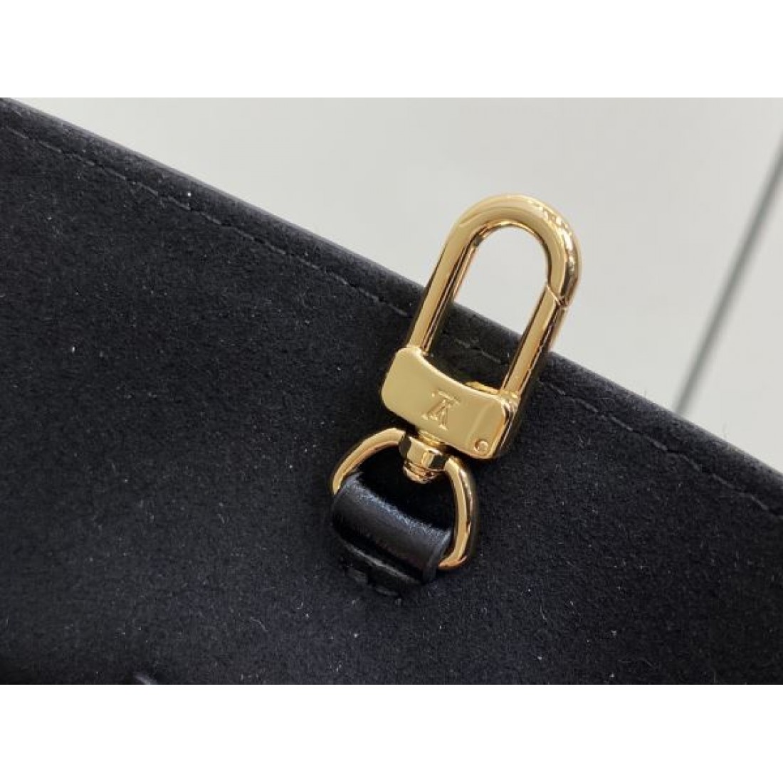 ルイヴィトン スーパーコピー トートバッグ ロゴ 絶対欲しい新作 LOUIS VUITTON