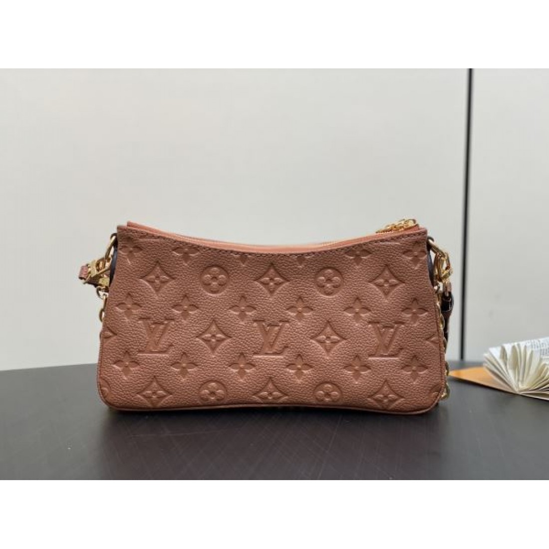 ルイヴィトン スーパーコピー トートバッグ ロゴ 流行中アイテム LOUIS VUITTON