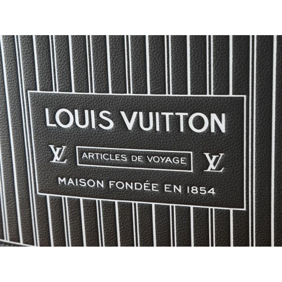 ルイヴィトン スーパーコピー トートバッグ ロゴ 人気定番大人気 LOUIS VUITTON