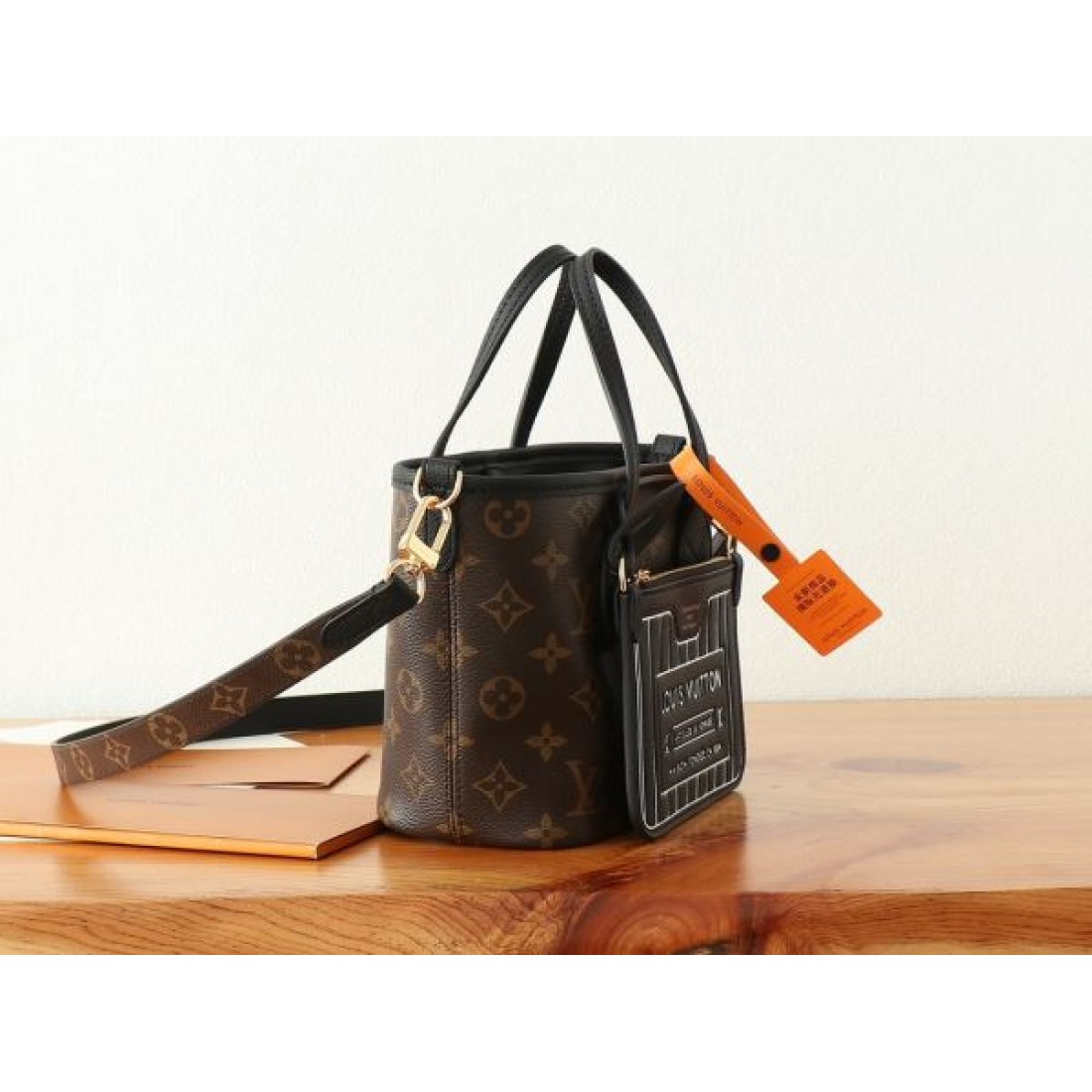 LOUIS VUITTON スーパーコピー トートバッグ ロゴ 日本限定モデル ルイヴィトン