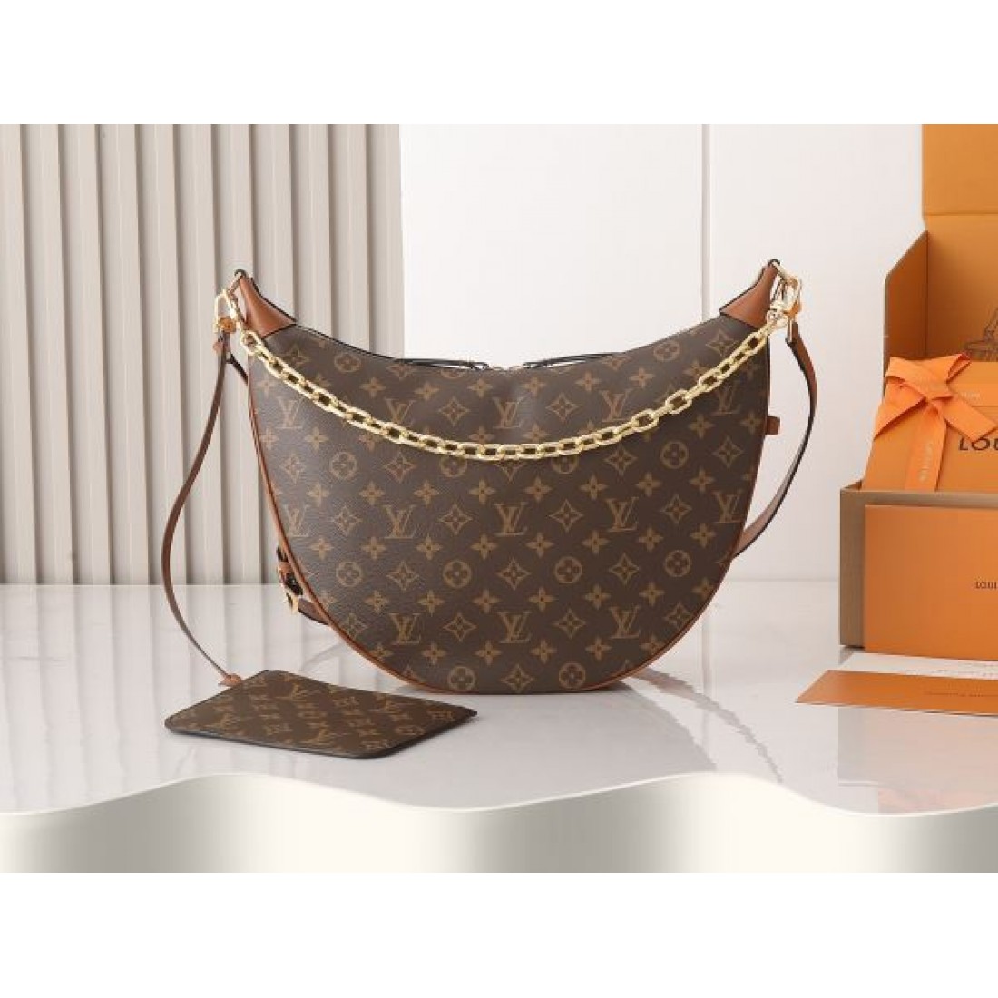 ルイヴィトン コピー ショルダーバッグ トレンドカラー LOUIS VUITTON