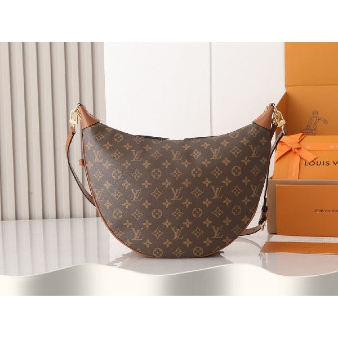 ルイヴィトン コピー ショルダーバッグ トレンドカラー LOUIS VUITTON