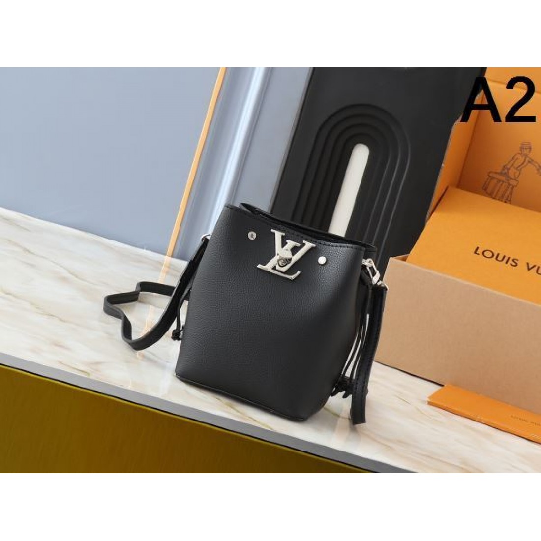 YSL イヴ サンローラン コピー トートバッグ セールで格安 SAINT LAURENT
