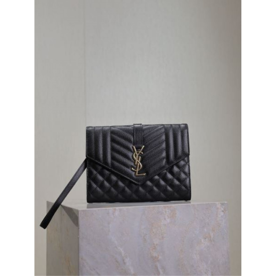 LOUIS VUITTON コピー クラッチバッグ ロゴ SALEお得にGET ルイヴィトン