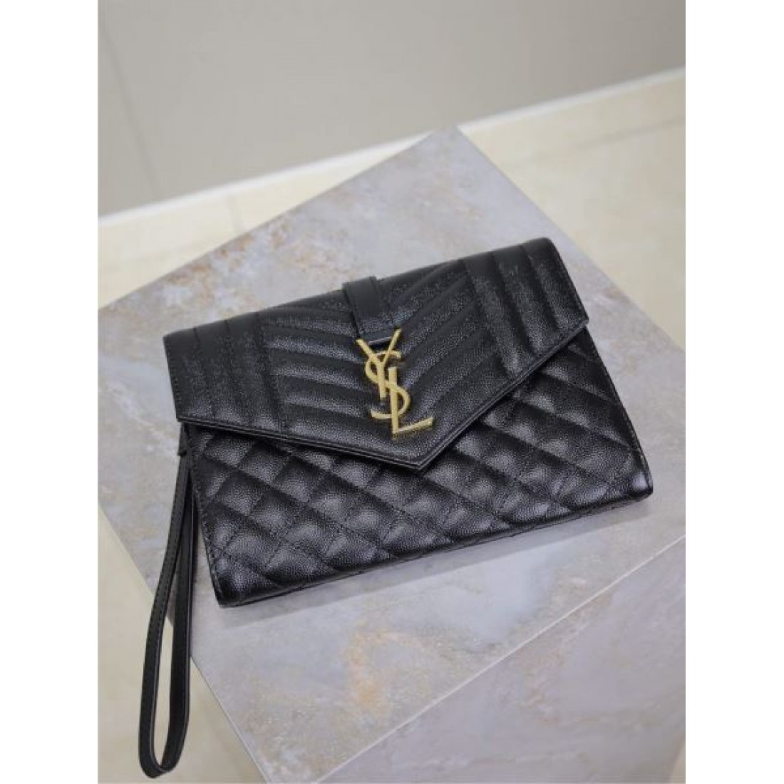 LOUIS VUITTON コピー クラッチバッグ ロゴ SALEお得にGET ルイヴィトン