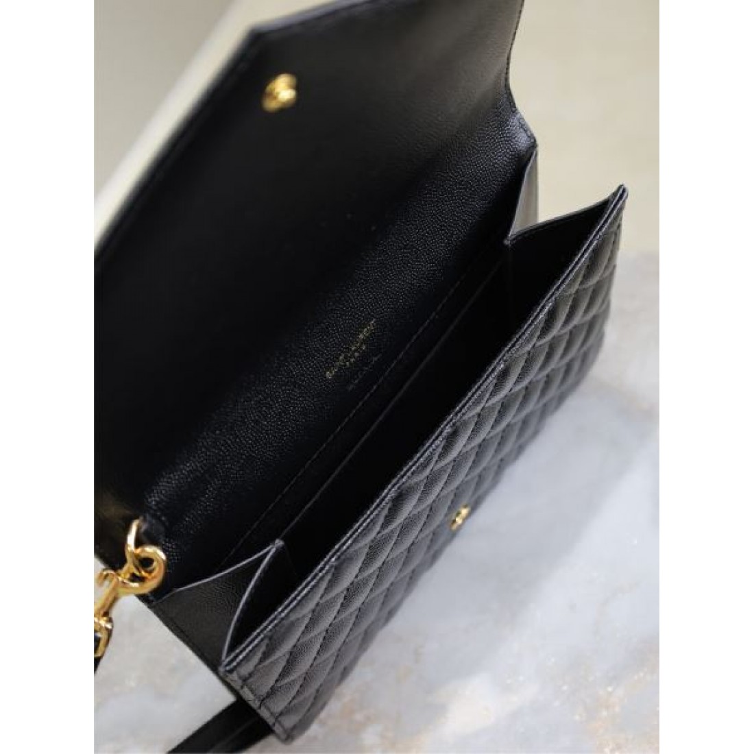 LOUIS VUITTON コピー クラッチバッグ ロゴ SALEお得にGET ルイヴィトン