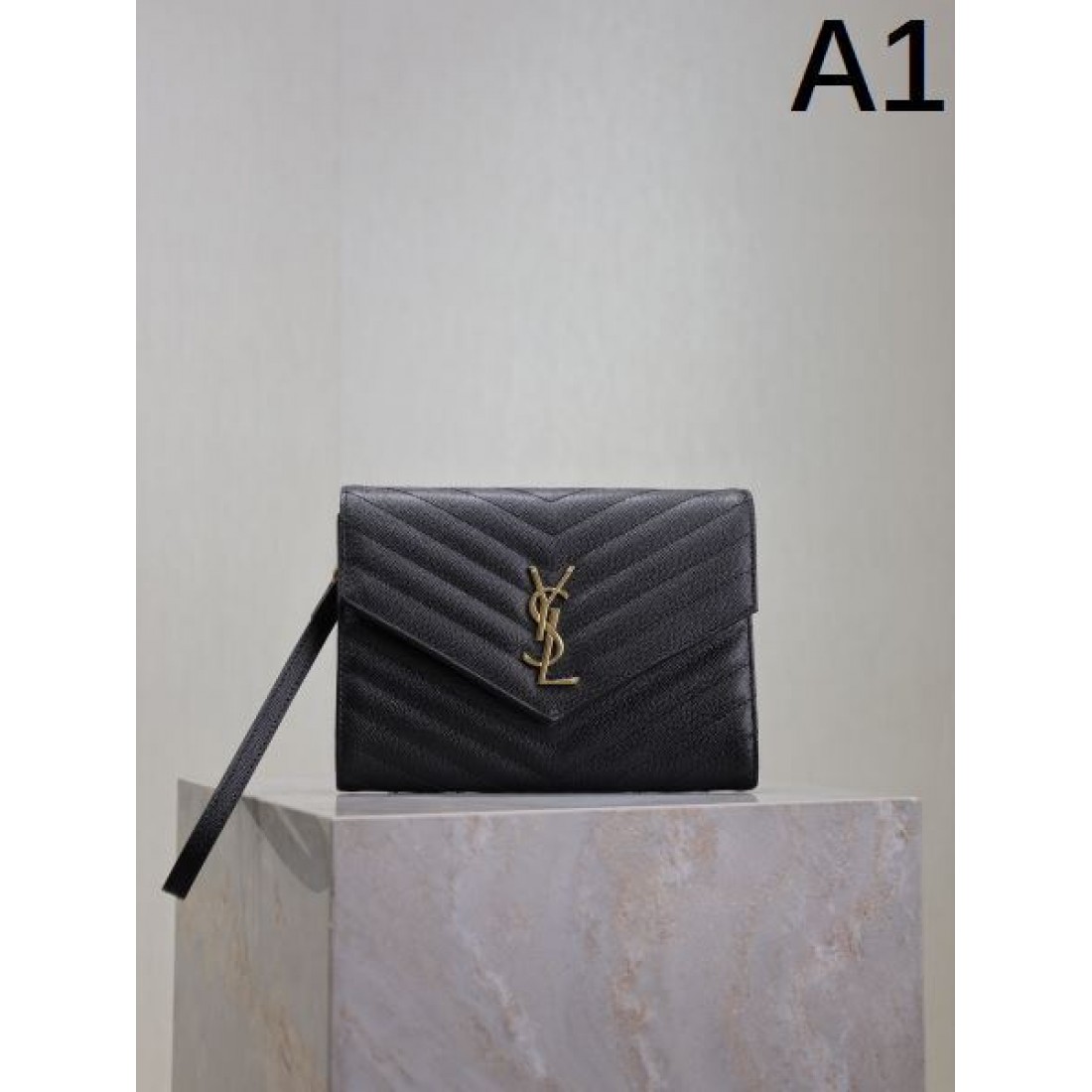 LOUIS VUITTON コピー クラッチバッグ ロゴ 高級感 超安値 ルイヴィトン