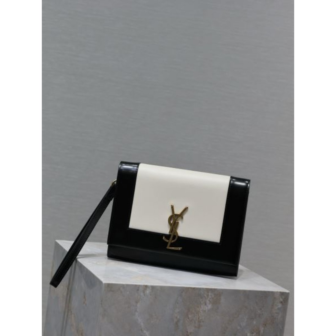 LOUIS VUITTON コピー クラッチバッグ ロゴ 発売極限状態 ルイヴィトン