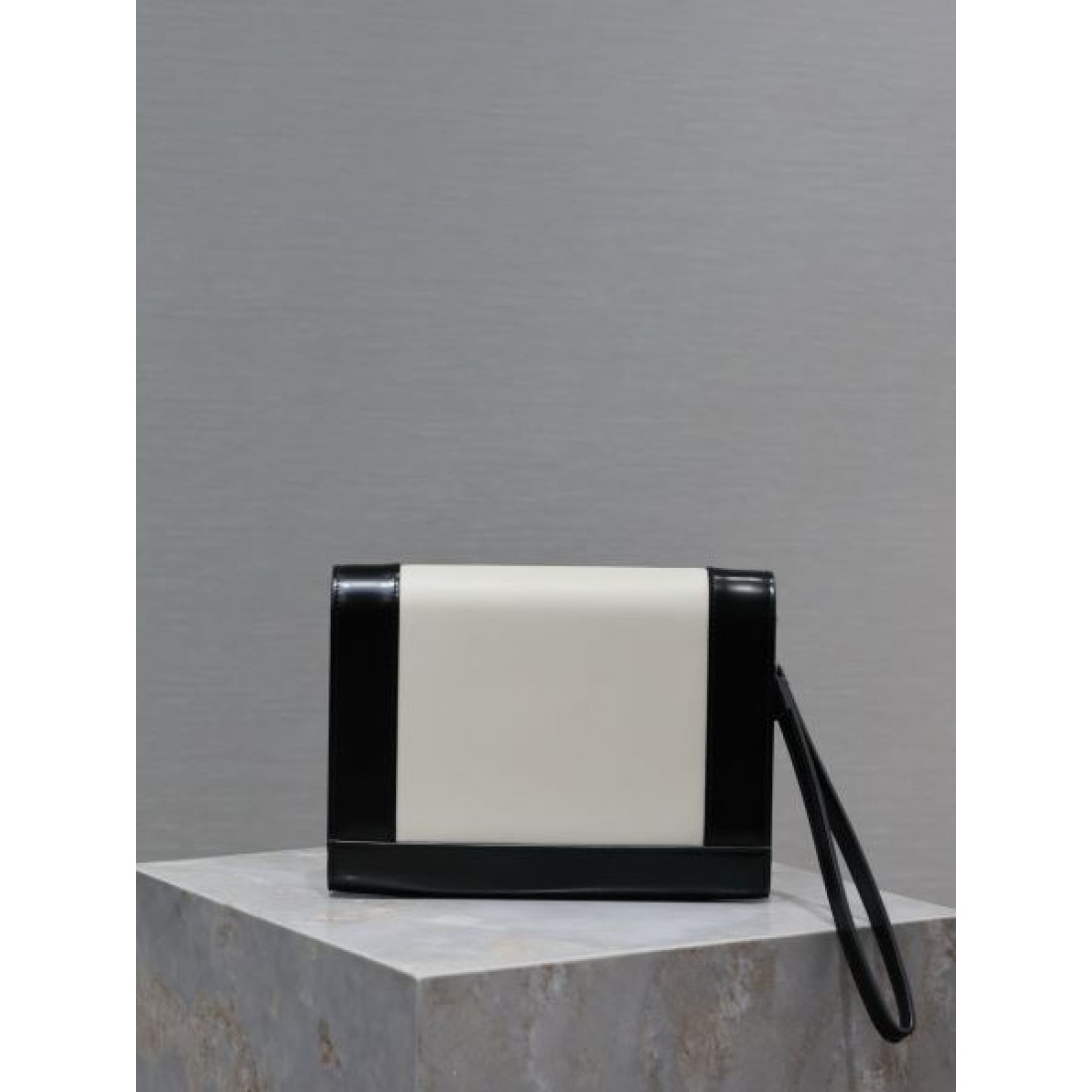LOUIS VUITTON コピー クラッチバッグ ロゴ 発売極限状態 ルイヴィトン