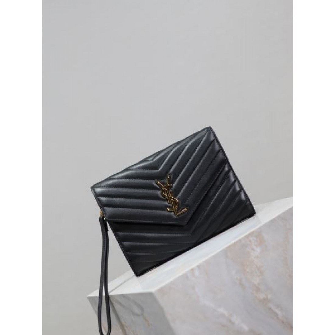 LOUIS VUITTON コピー バックパック ロゴ 海外先行発売 ルイヴィトン