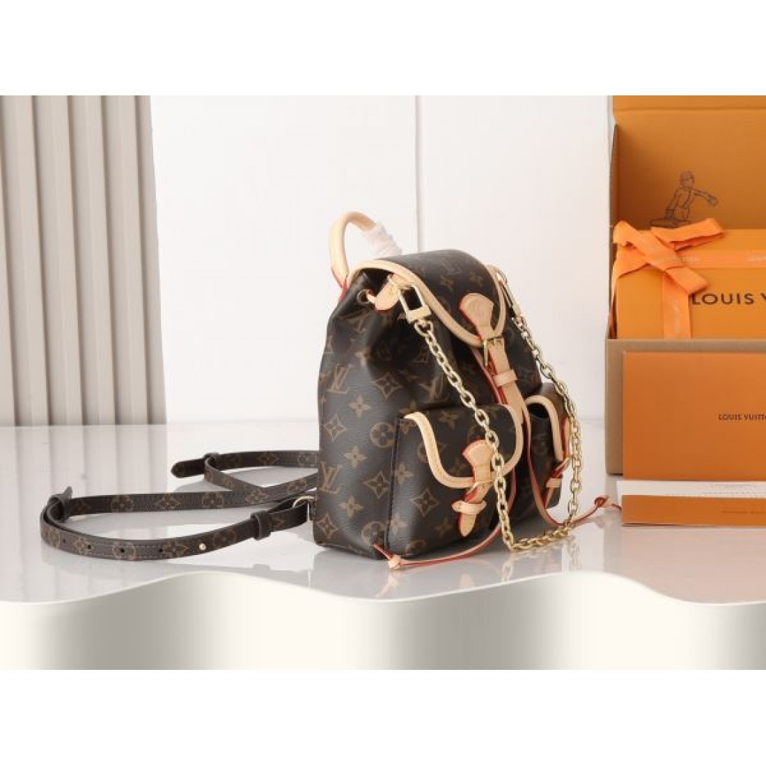 LOUIS VUITTON コピー バックパック ロゴ 大人気お得安い ルイヴィトン