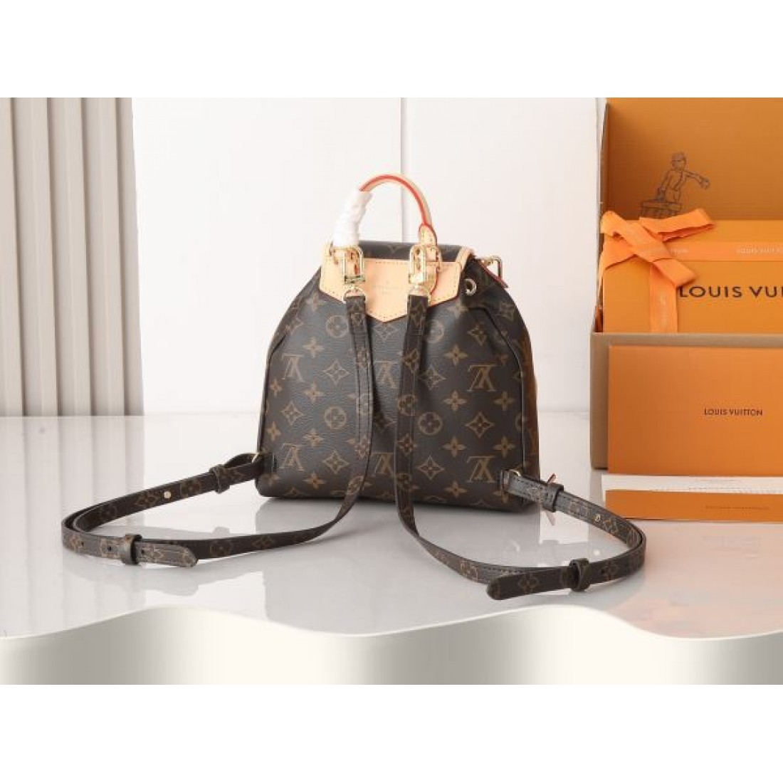 LOUIS VUITTON コピー バックパック ロゴ 大人気お得安い ルイヴィトン