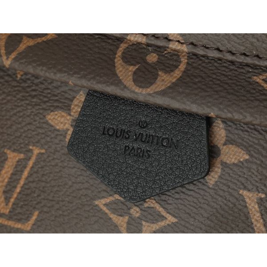 LOUIS VUITTON コピー バックパック ロゴ 大人シンプルな ルイヴィトン