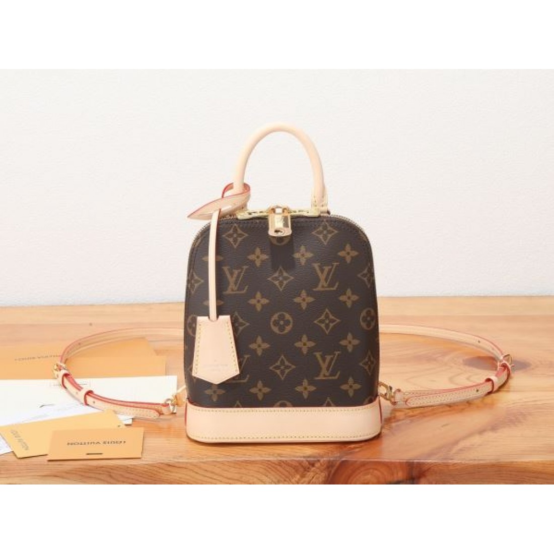 LOUIS VUITTON コピー バックパック ロゴ 大好評アイテム ルイヴィトン