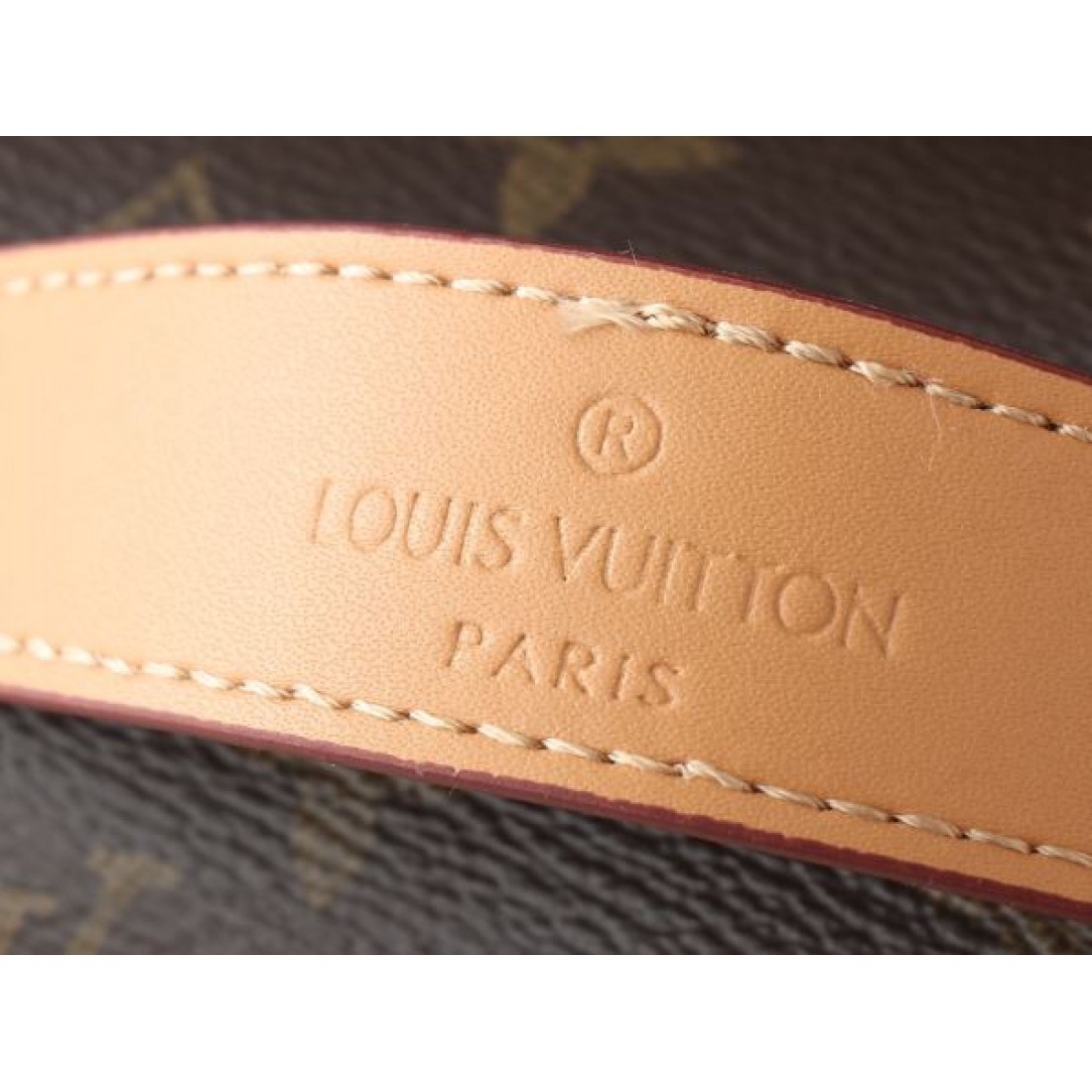 LOUIS VUITTON コピー ウエストバッグ ロゴ きちんと感がある ルイヴィトン