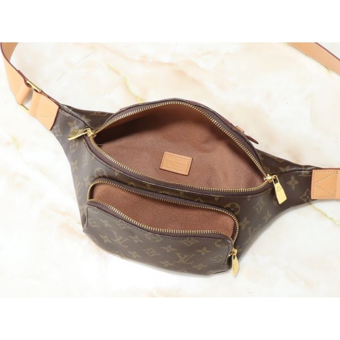 LOUIS VUITTON コピー ウエストバッグ ロゴ きちんと感がある ルイヴィトン