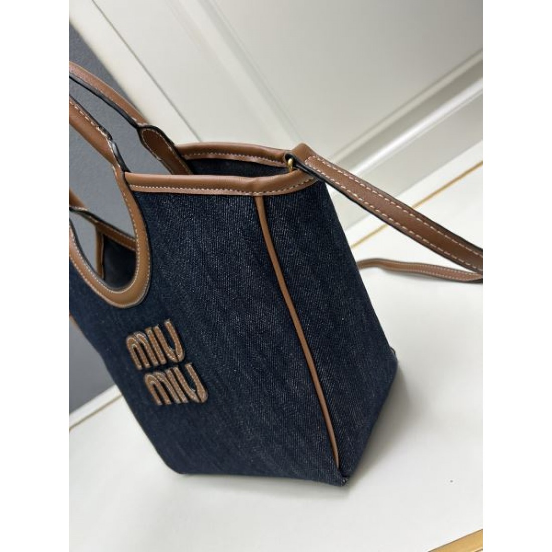 ミュウミュウ スーパーコピー トートバッグ ロゴ 人気セール低価 MIU MIU