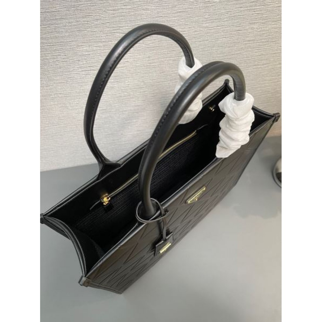 PRADA スーパーコピー トートバッグ ロゴ ただいま期間限定割引中 プラダ
