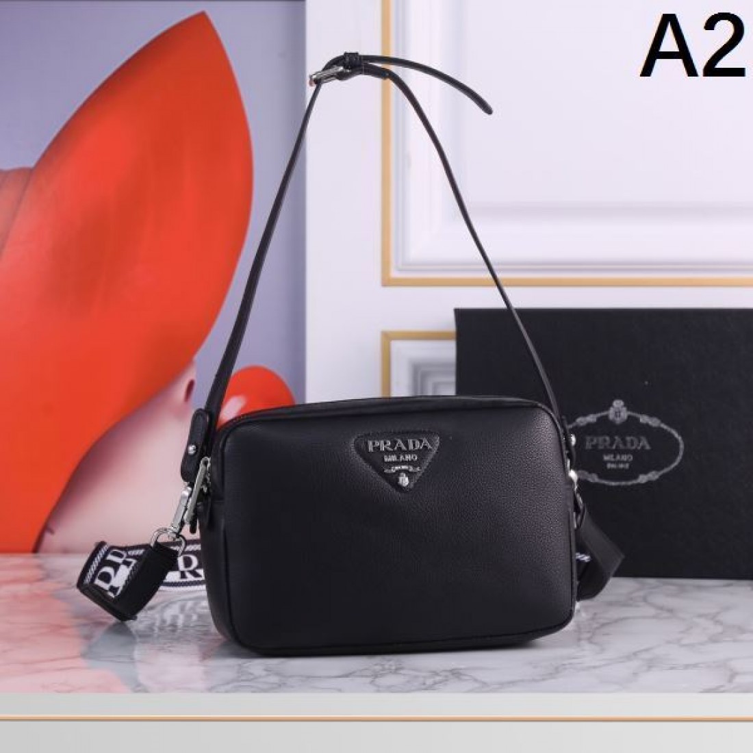 PRADA スーパーコピー トートバッグ ロゴ レトロ感のあるデザイン プラダ